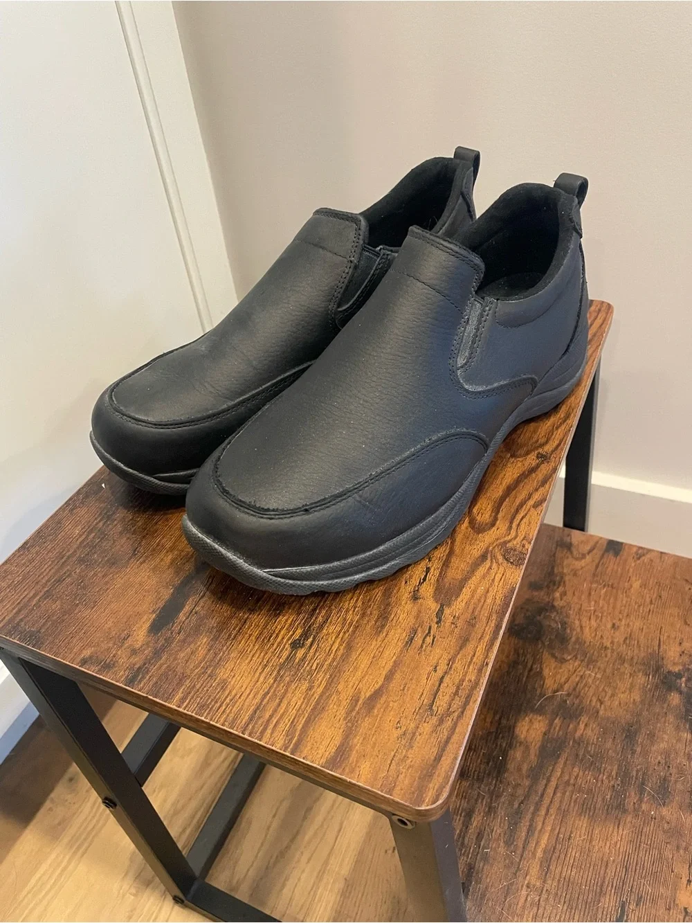 L.L. Bean Men's Slip-On Comfort Loafer- Black Size 10 Wide